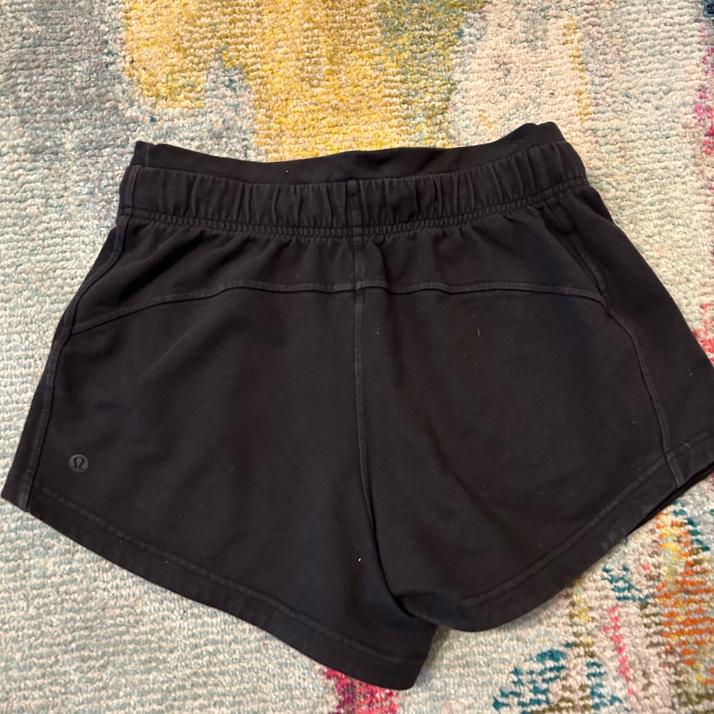 Lululemon Inner Glow Black High Rise Shorts - Picture 4 of 5